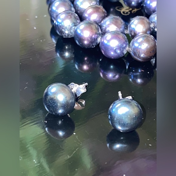 Genuine Black Akoya Pearl Necklace 18” - Picture 6 of 15